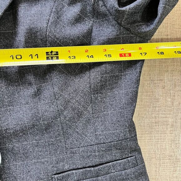NEW Modful Gray Checkered Blazer Jacket Size Small NWT Tailored Classic Fit - Picture 6 of 8